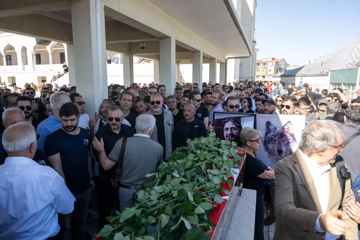 Gazeteci Nihat Genç Son Yolculuğuna Uğurlandı