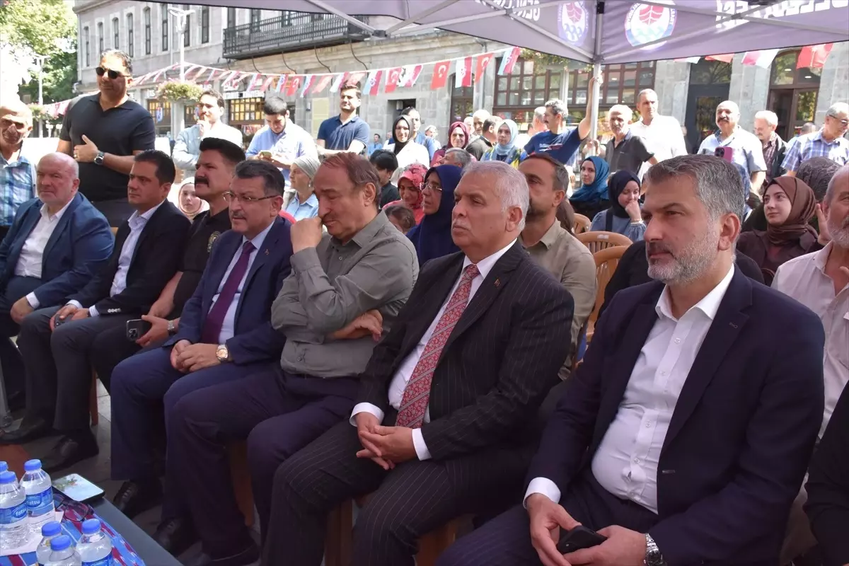 Sadık Albayrak Trabzon'da Okuyucularıyla Buluştu