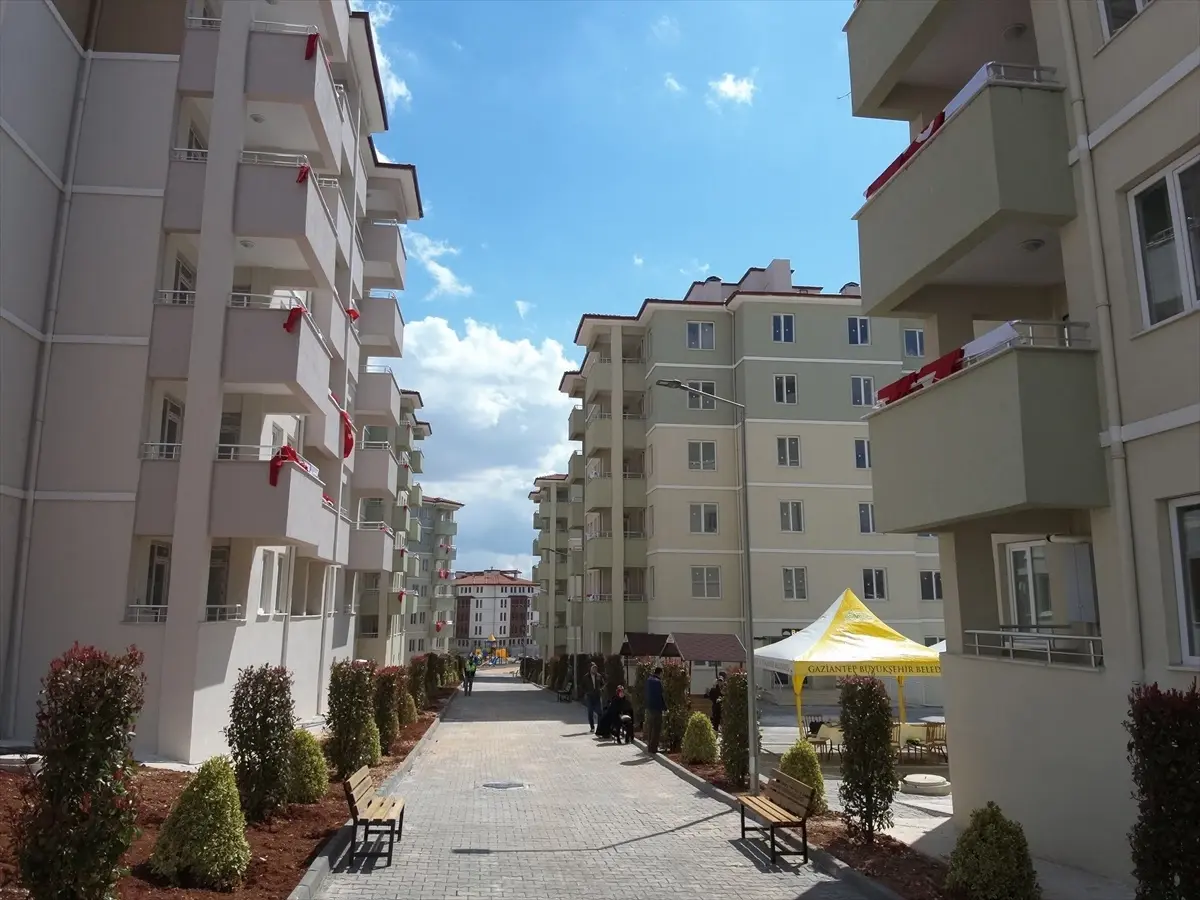 Gaziantep'te 887 Sosyal Konut Hak Sahiplerine Teslim Edildi