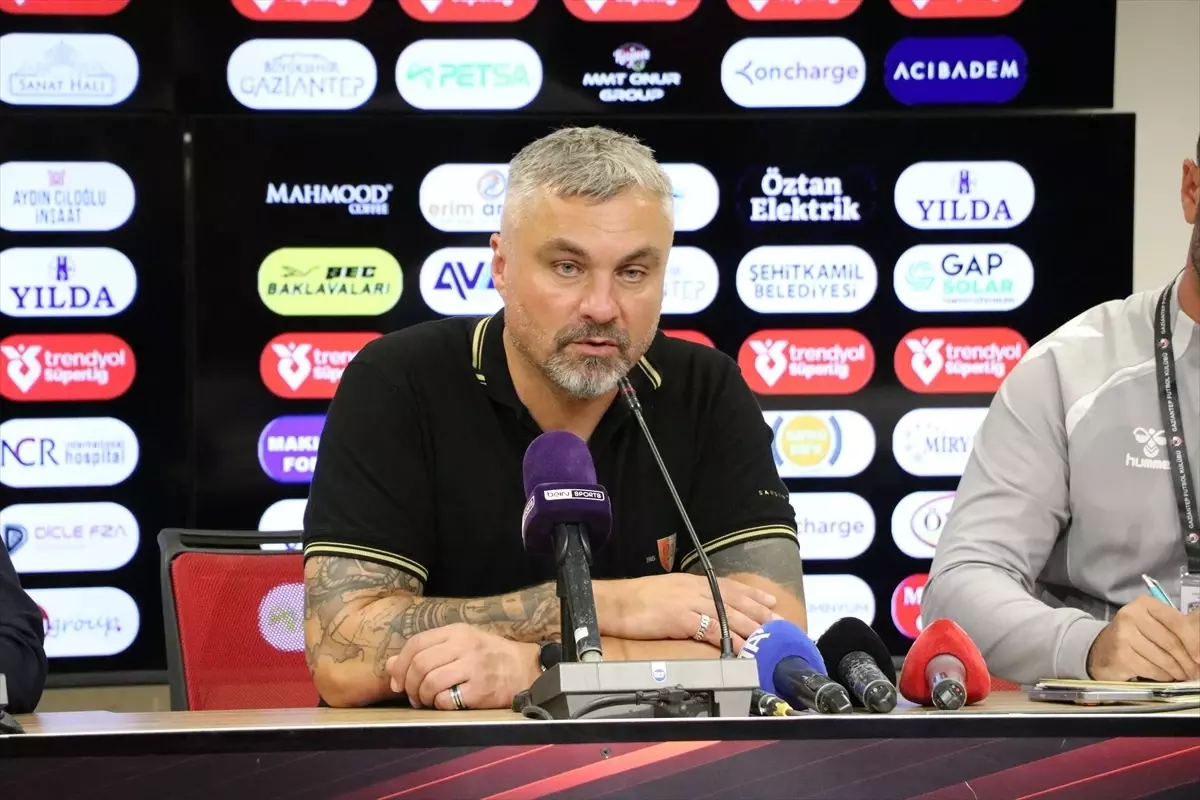 Samsunspor Teknik Direktörü Thomas Reis: Hakem Hataları 2 Puanımızı Çaldı