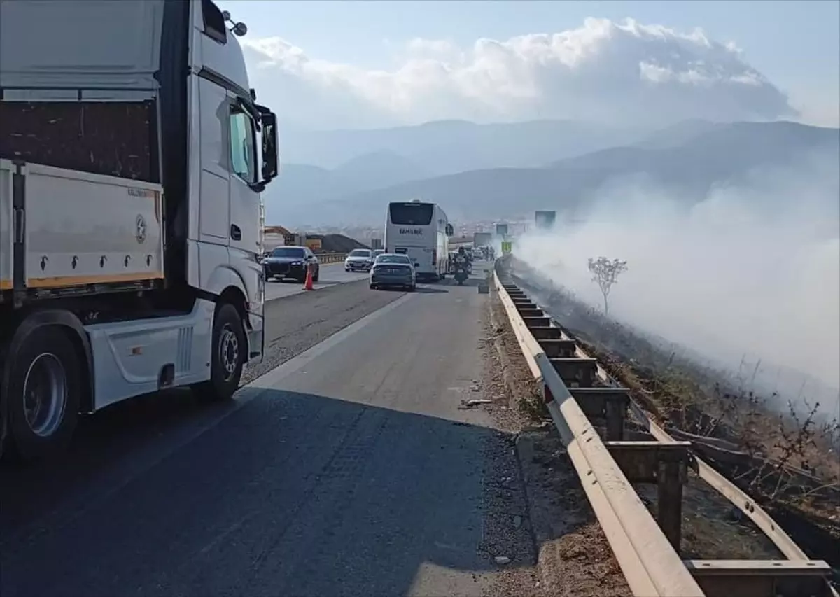 TAG Otoyolu’nda Yangın Korku Yarattı