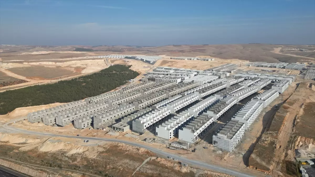 Gaziantep'te 150 Bin Kişiye İstihdam Sağlayacak BÜSEM İnşaatı Devam Ediyor