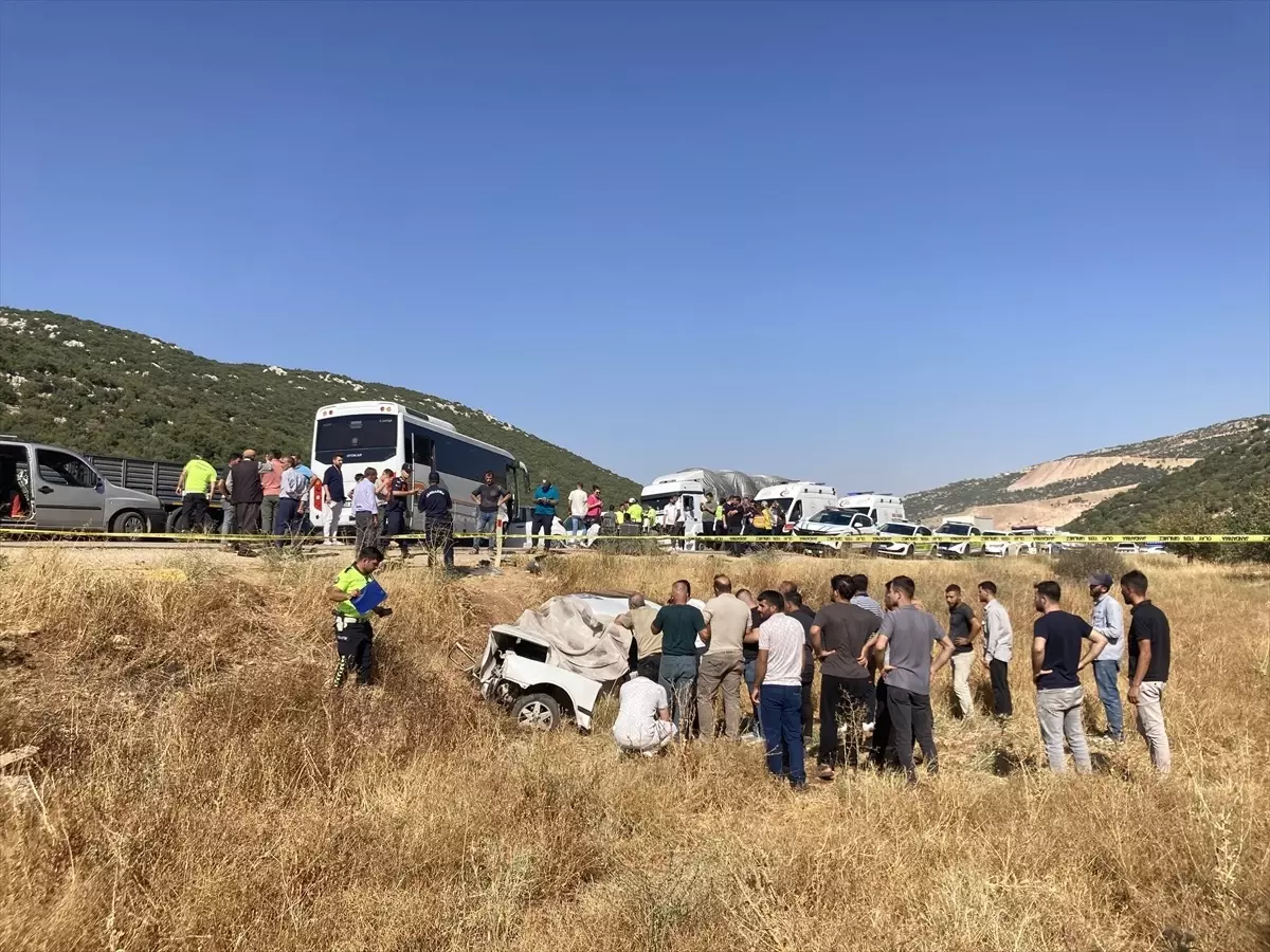 Gaziantep'te Trafik Kazası: 1 Ölü, 3 Yaralı