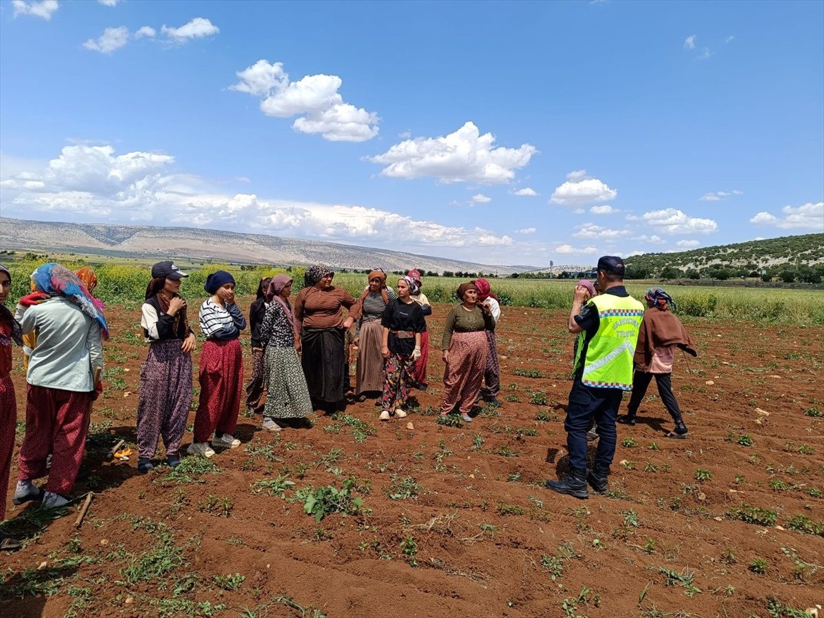 Gaziantep'te Anız Yangınlarına Karşı Denetim ve Eğitim Faaliyetleri