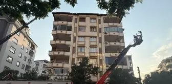 Gaziantep'te apartmanın çatısı yangında hasar gördü