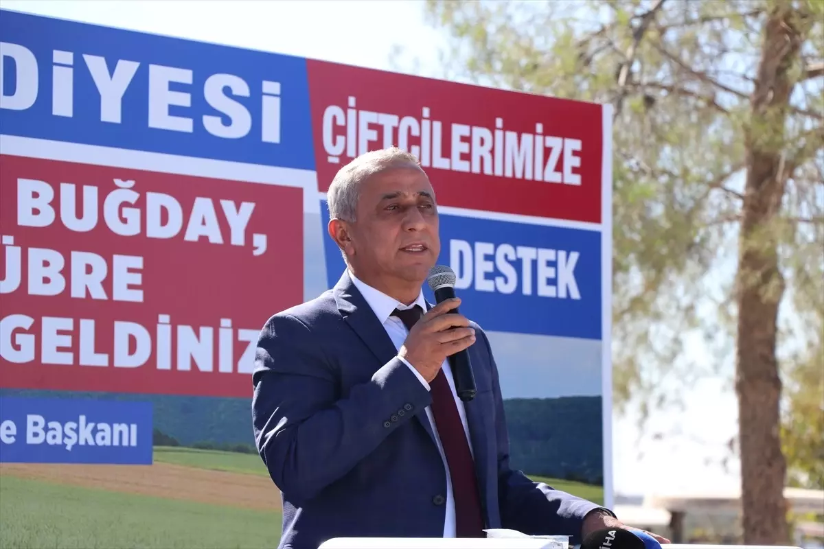 Şahinbey Belediyesi'nden Çiftçilere 1700 Ton Tohum ve 2000 Ton Gübre Desteği