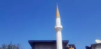 Gaziantep'te depremde yıkılan cami yeniden yapılarak ibadete açıldı