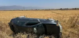 Gaziantep'te Devrilen Otomobilde 3 Kişi Yaralandı