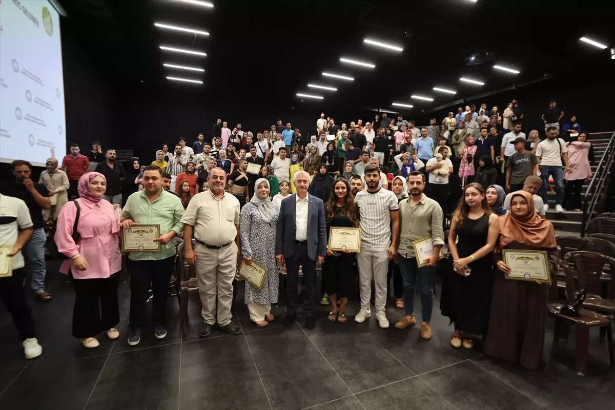 Şahinbey Belediyesi Evlilik Okulu Projesi'nde 481 Çifte Sertifika