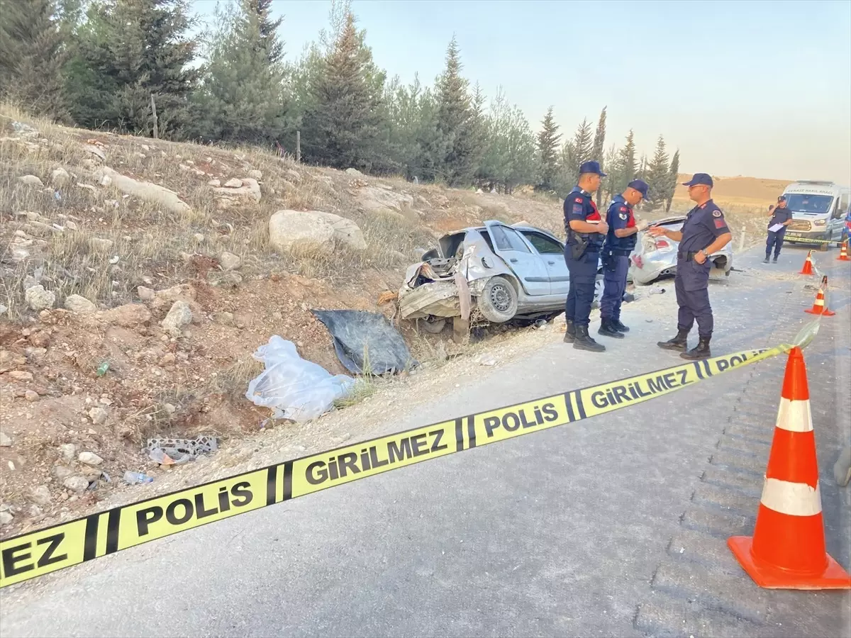 Gaziantep'te Trafik Kazası: 3 Ölü, 3 Yaralı