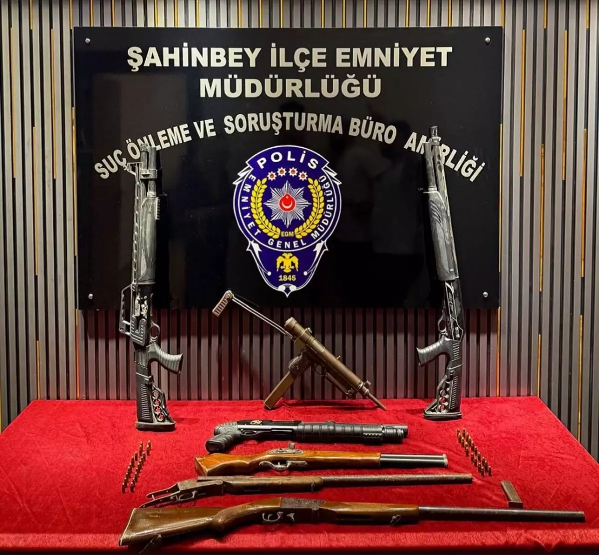 Gaziantep'te Kaçak Silah Operasyonu: 2 Gözaltı