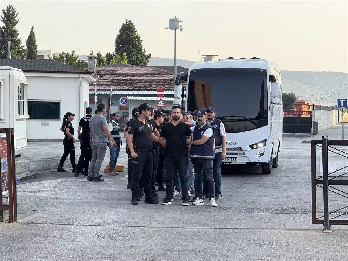 Gaziantep'te 15 Şüpheli Kurşunlama Olayları Nedeniyle Adliyeye Sevk Edildi