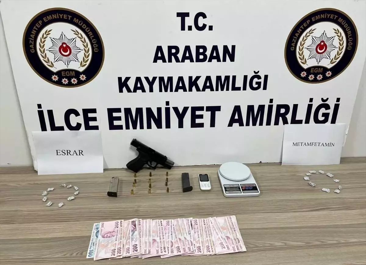 Gaziantep'te Ruhsatsız Silah ve Uyuşturucu Operasyonu: 1 Gözaltı