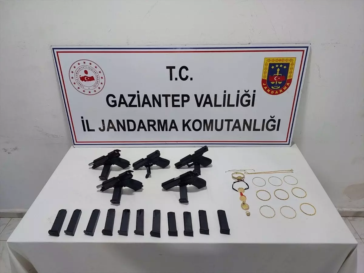 Gaziantep'te silah kaçakçılığı operasyonunda 2 zanlı tutuklandı