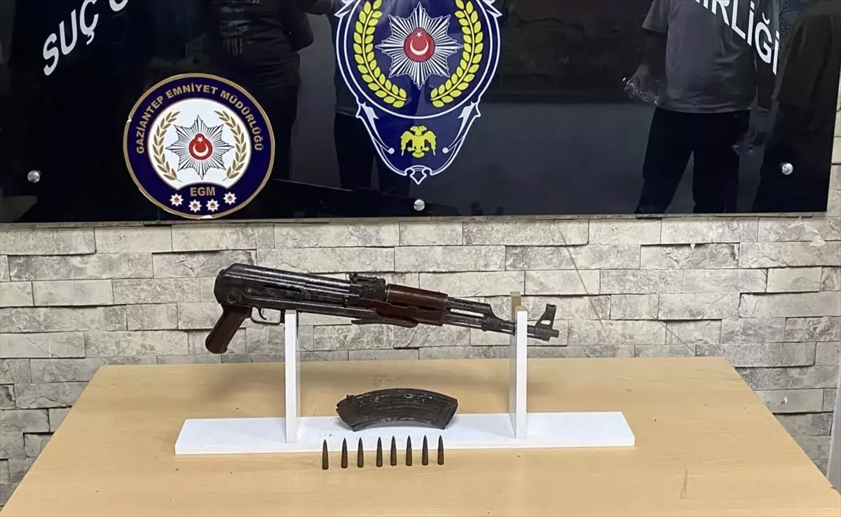Gaziantep'te silah kaçakçılığı operasyonunda 2 zanlı yakalandı