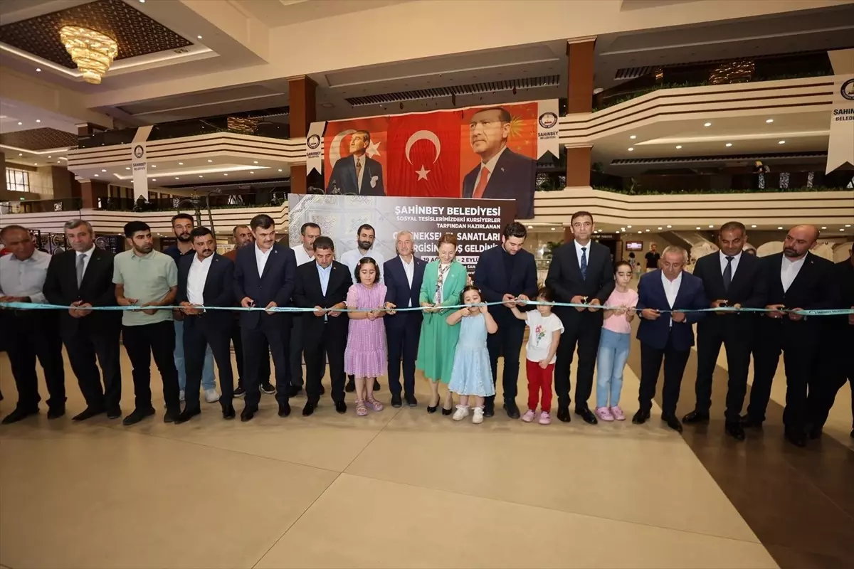 Gaziantep'te Yaz Okulu Sergisi Açıldı