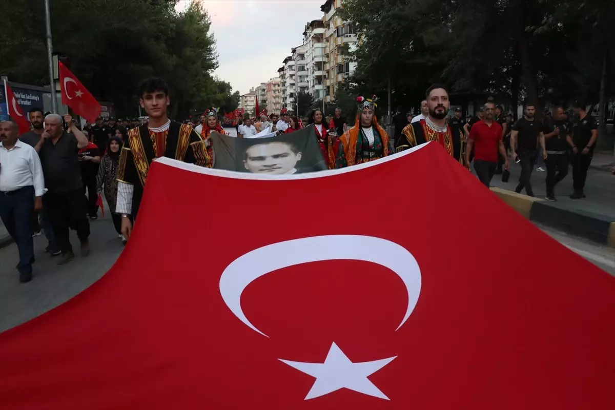 Gaziantep ve Kilis'te 30 Ağustos Yürüyüşü