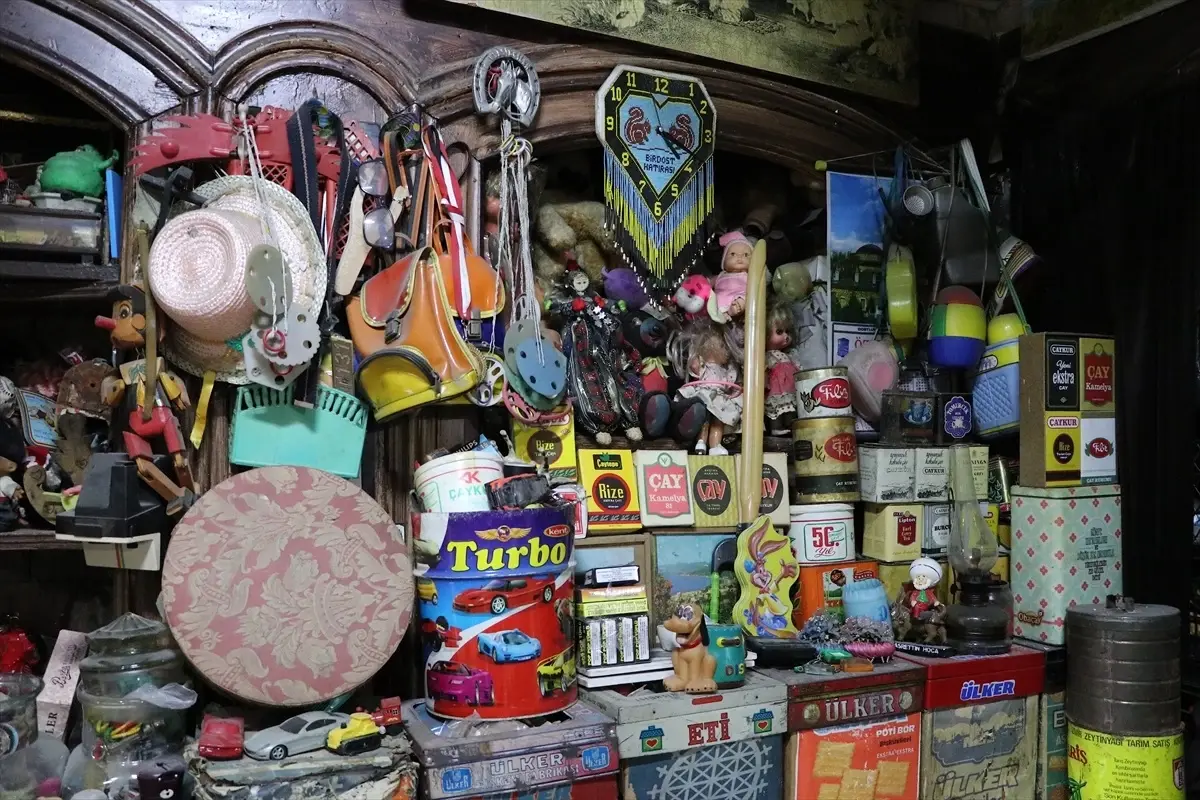 Gaziantepli Sahafın Nostaljik Oyuncak Koleksiyonu 10 Bini Aşkın Parça İçeriyor