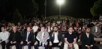 AK Parti İzmir Gençlik Kolları'ndan Gazze İçin Belgesel Gösterimi