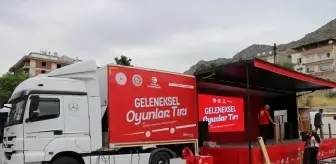 Geleneksel Oyunlar Tırı Amasya'da Çocuklarla Buluştu