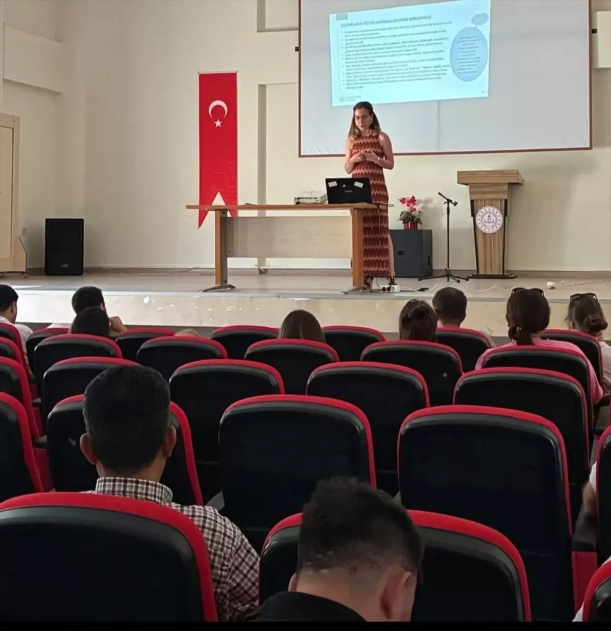 Gelibolu'da Kamu Personeline Tütün Bağımlılığı Eğitimi Verildi