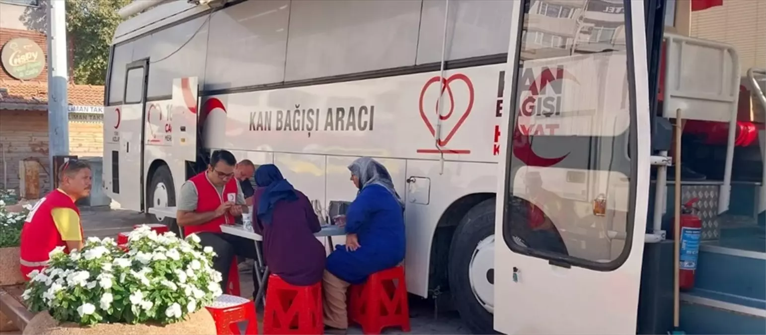 Gelibolu'da Kan Bağışı Kampanyası Düzenlendi