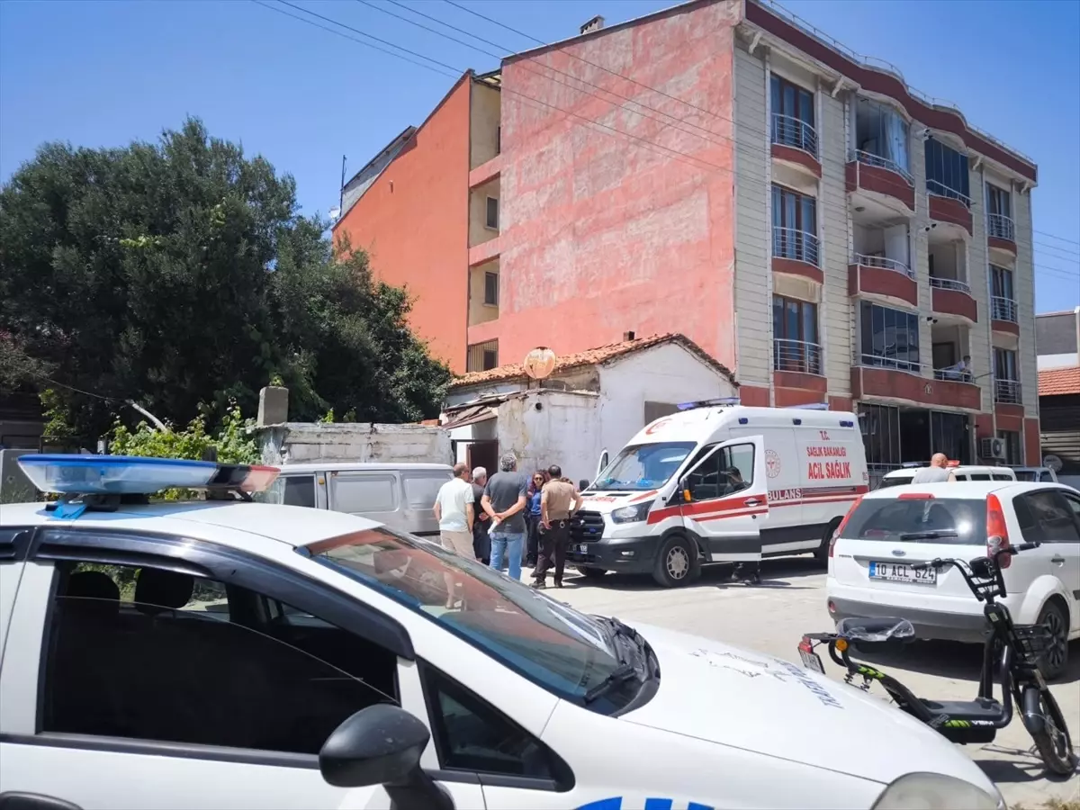 Çanakkale'de Yalnız Yaşayan Bir Kişi Evinde Ölü Bulundu