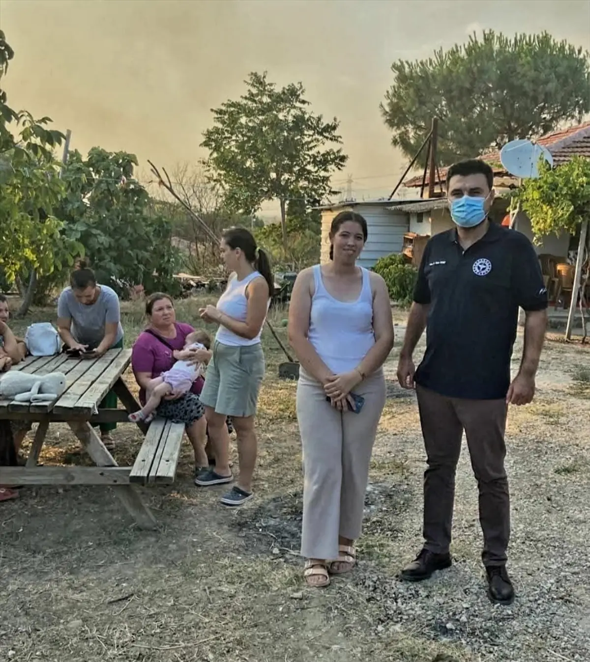 Kavakköy'de Orman Yangını: Yatağa Bağımlı Hastalar ve Gebelere Sağlık Kontrolü