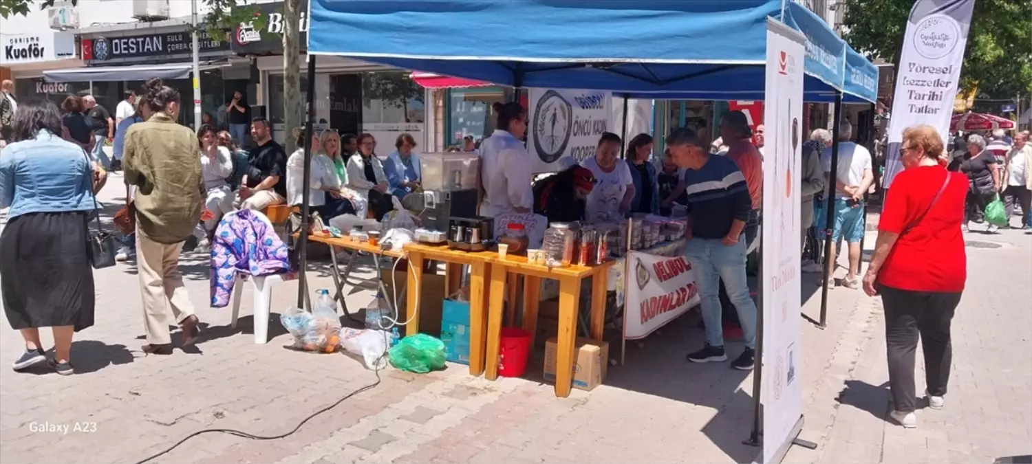 Gelibolu'da Yöresel Lezzetler Stantta Tanıtıldı