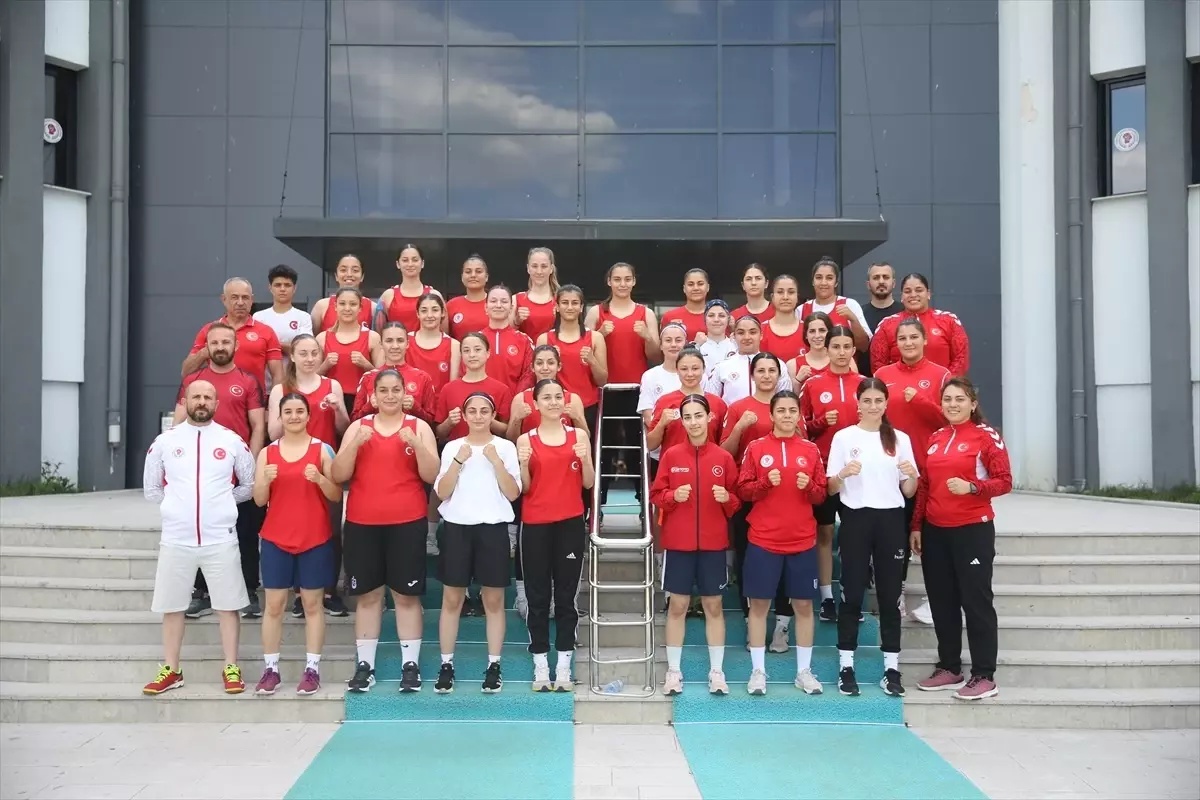 Genç Kadın Boks Milli Takımı Avrupa Şampiyonası Hazırlıklarını Tamamladı