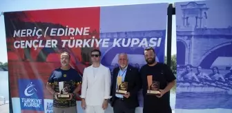 Edirne'de Gençler Türkiye Kupası Kürek Yarışları Tamamlandı