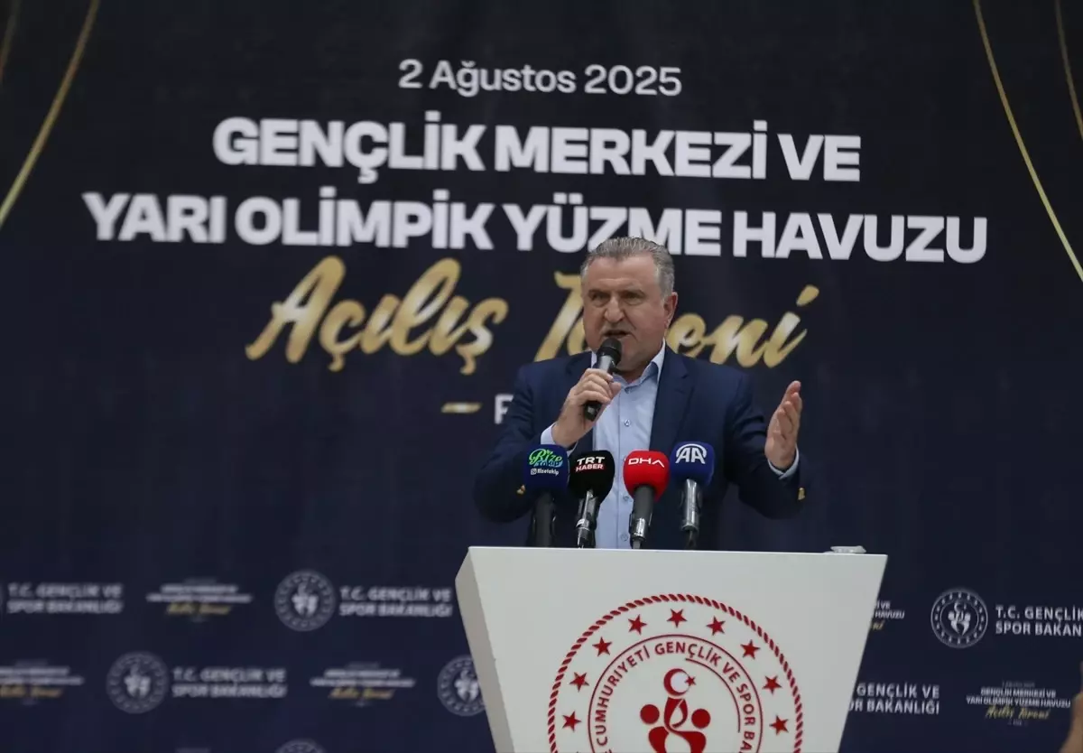 Gençlik ve Spor Bakanı Bak, Ardeşen Gençlik Merkezi ve Yarı Olimpik Yüzme Havuzu'nun açılışında konuştu Açıklaması