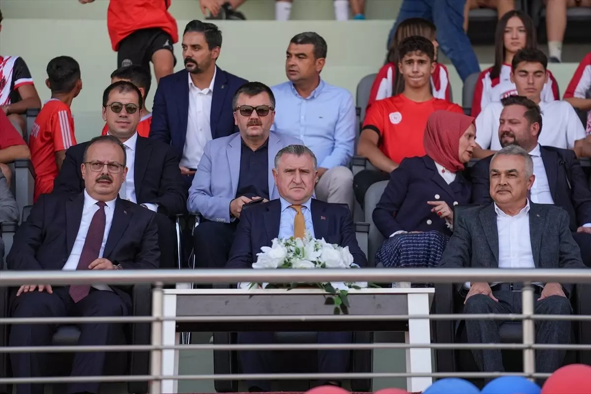 Türkiye'de Spor Devrimi: Gençlik ve Spor Bakanı Bak Açılış Töreninde Konuştu