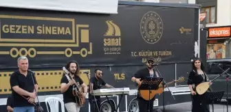 Gezen Sinema Tırı Projesi ile Havza'da Çocuklara Özel Etkinlik Düzenlendi