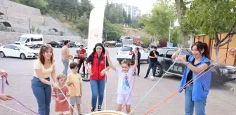 Pozantı'da Açık Hava Sinema Keyfi: 'Çanakkale Son Mektup' Gösterimi