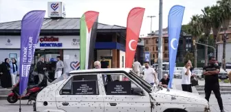 'Gezici Soykırım Müzesi' Eyüpsultan Meydanı'nda halkla buluştu