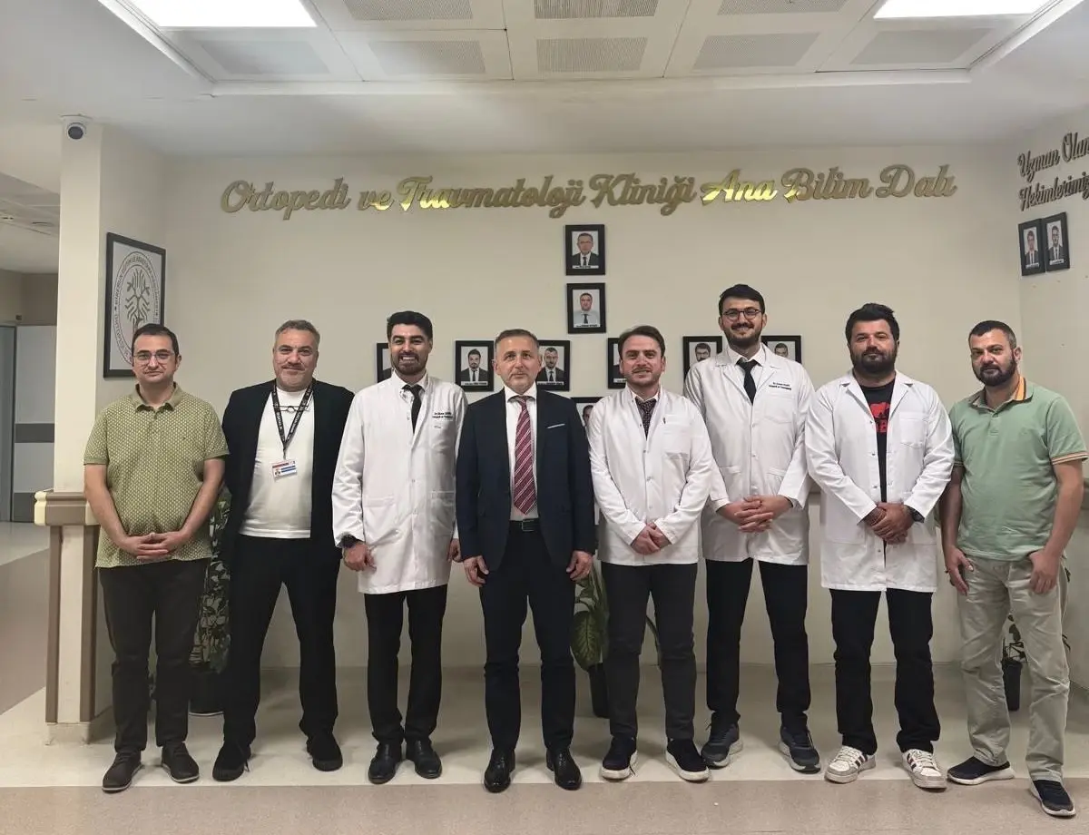 Giresun Üniversitesi Hastanesi'nden Avrupa Ortopedi Sınavında Başarı