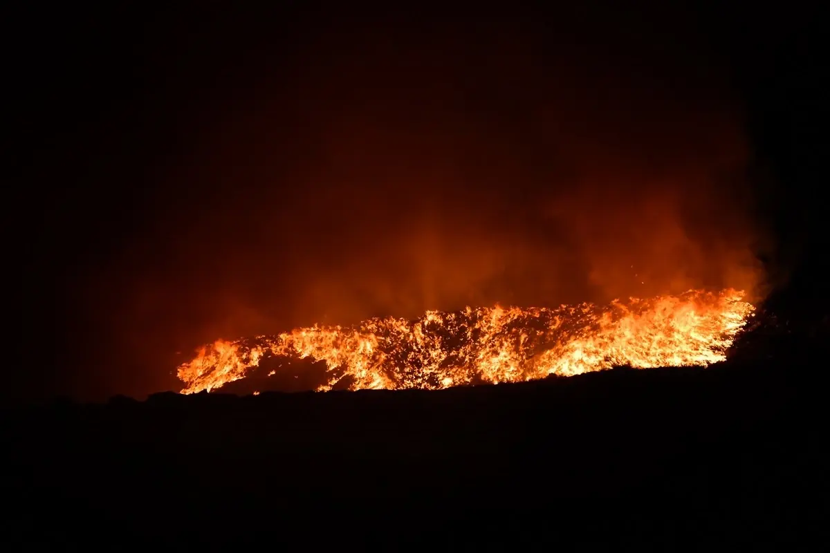 Giresun'da Çöp Toplama Alanında Yangın Kontrol Altına Alındı