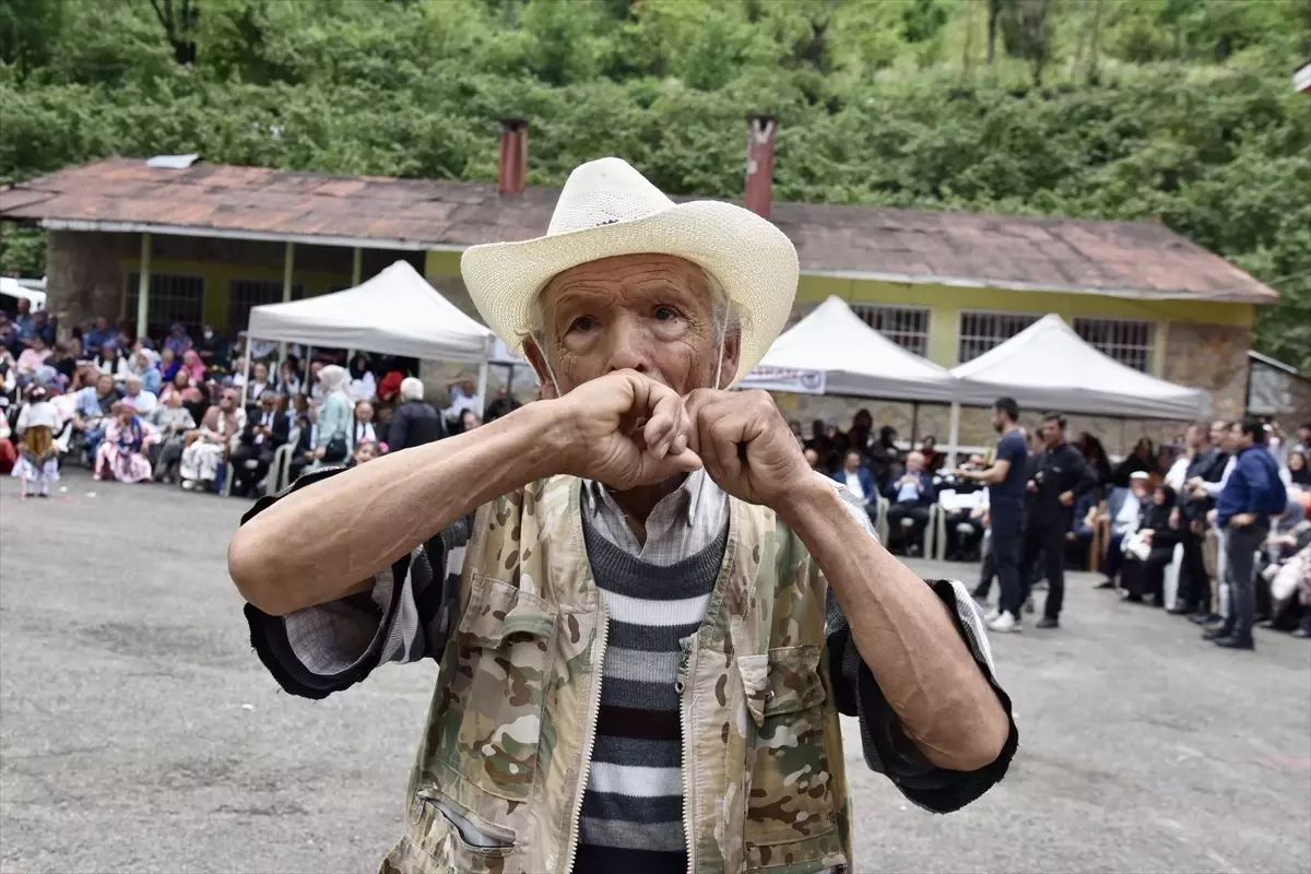 Giresun'da 26. Islık Dili Kültür ve Sanat Festivali Düzenlendi