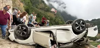 Giresun'da Yürüyüş Yoluna Düşen Otomobilde 5 Yaralı