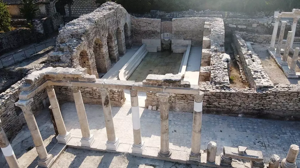 Stratonikeia Antik Kenti'nde 1900 Yıl Aradan Sonra Havuz Suya Kavuştu