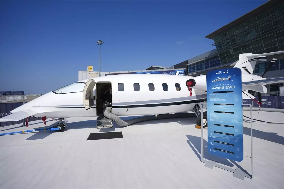 Baykar, Piaggio Aerospace'i Satın Aldı: Gökyüzünün Ferrari'si IDEFT 2025'te Sergilendi