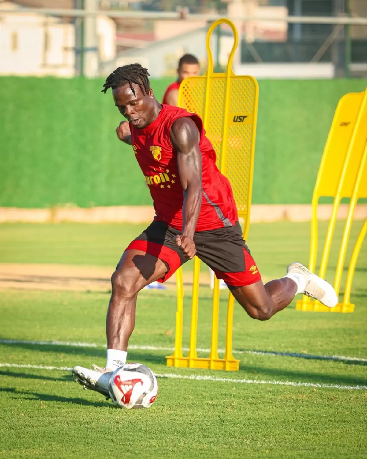 Göztepe, Fatih Karagümrük Maçının Hazırlıklarını Sürdürüyor