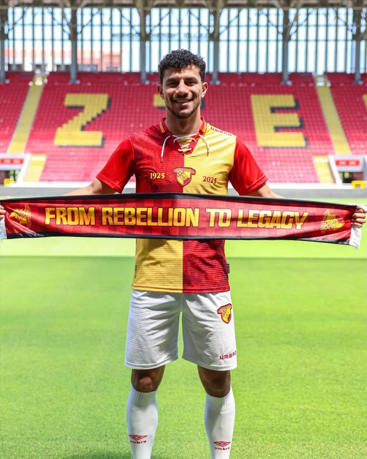 Göztepe, Ürdünlü Forvet İbrahim Sabra'yı Transfer Etti