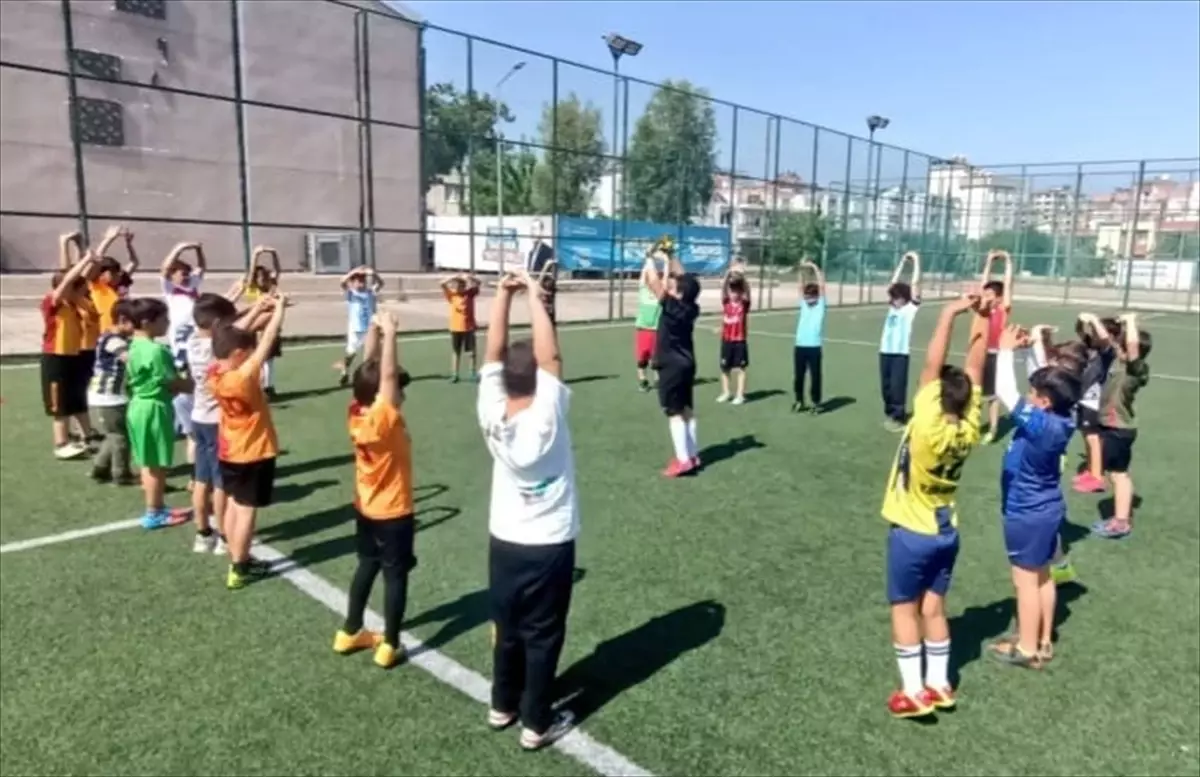 Antalya'da GSB Yaz Spor Okulları Başladı