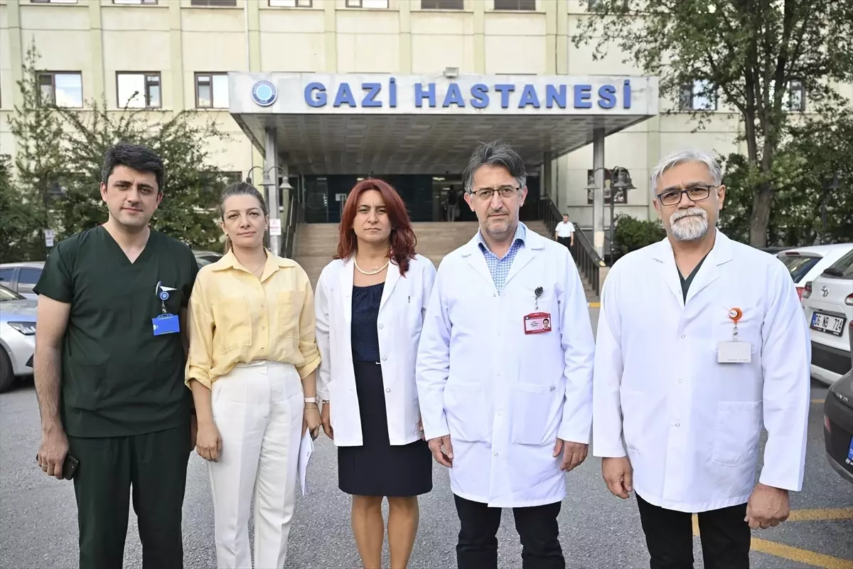 Gazeteci Nihat Genç Hayatını Kaybetti