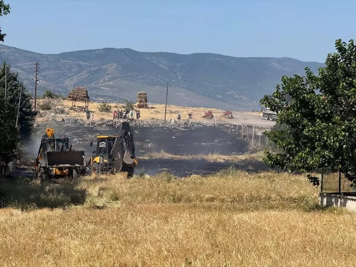 Güdül'de Tarım Arazisinde Yangın Kontrol Altına Alındı