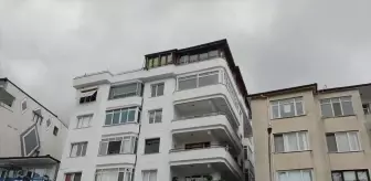 Şarkıcı Güllü, Yalova'daki Evinden Düşerek Hayatını Kaybetti