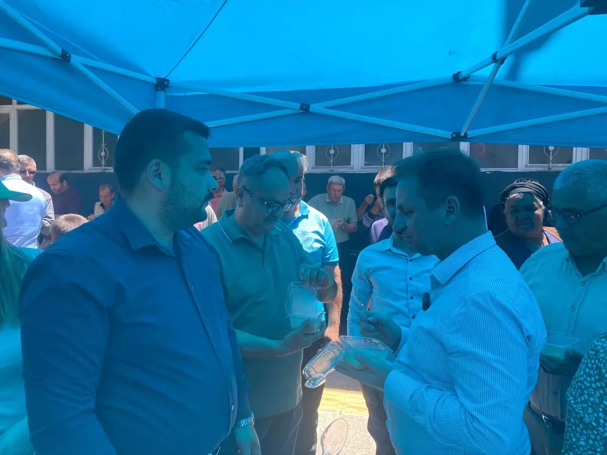 Gülnar'da Muharrem Ayı Dolayısıyla Aşure İkramı