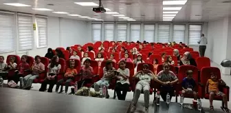Yaz Kur'an Kursu Öğrencilerinden Kütüphane Ziyareti